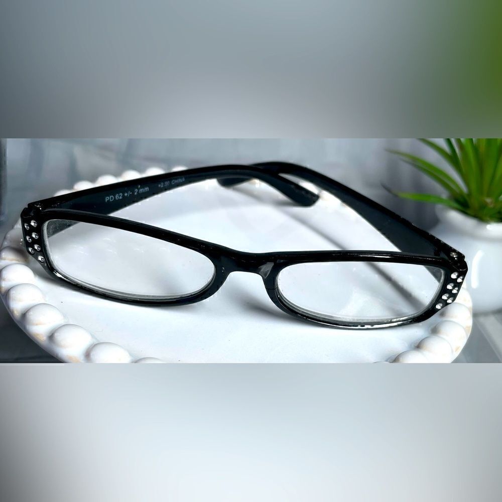 Glamour Reading Glasses with Sparkles +2.00 Includes Blue Carry Case EPC